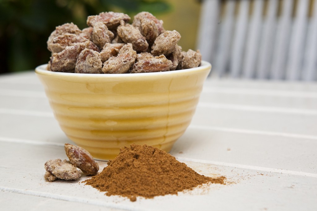 cinnamon almonds