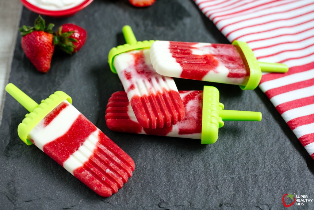 Strawberry Creamsicles Strawberry Creamsicles. All fruit, no added sugar. Perfect way to use up your strawberries that are on their way out! www.superhealthykids.com