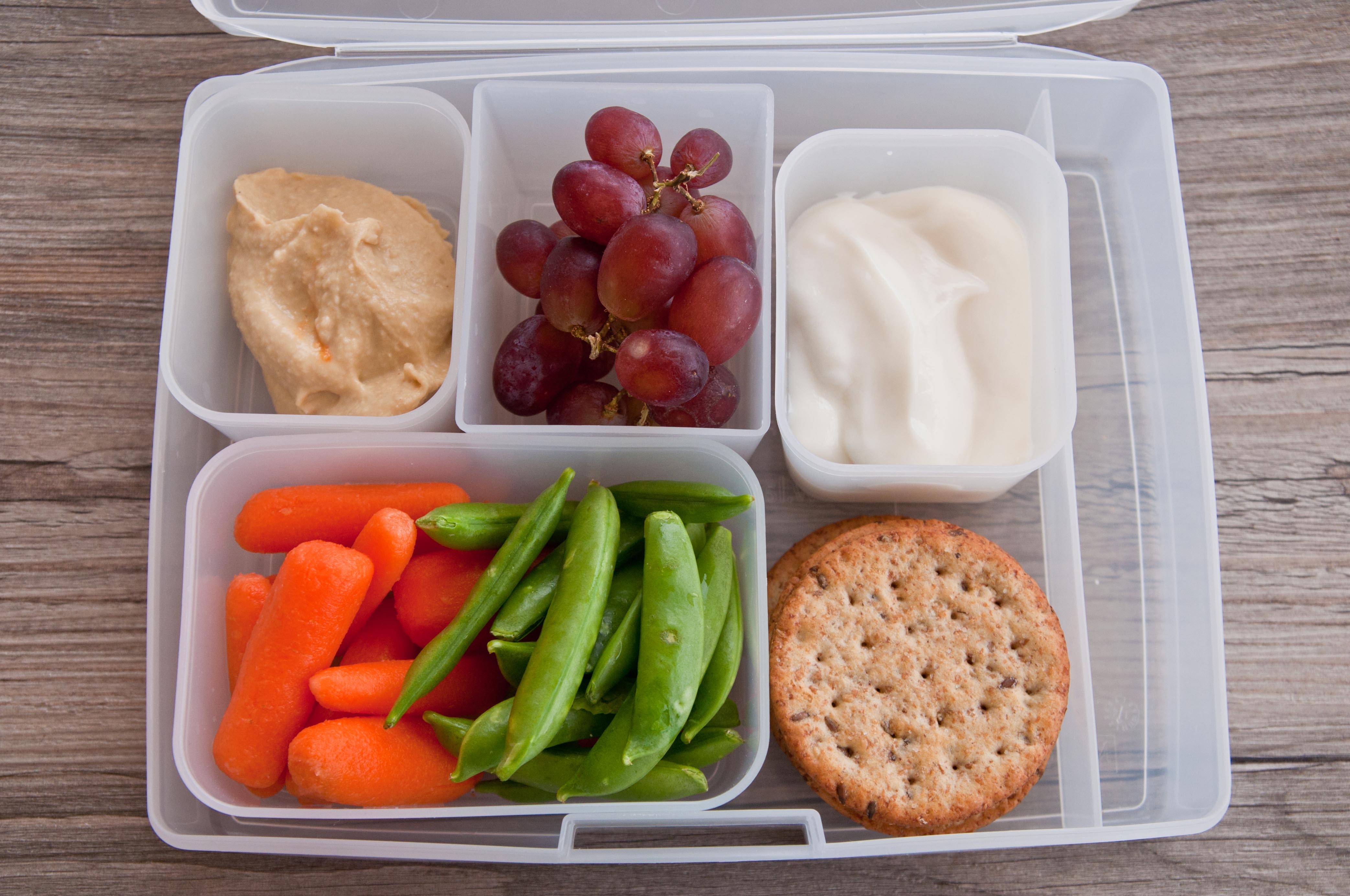 Hummus & Crackers Lunchbox Super Healthy Kids
