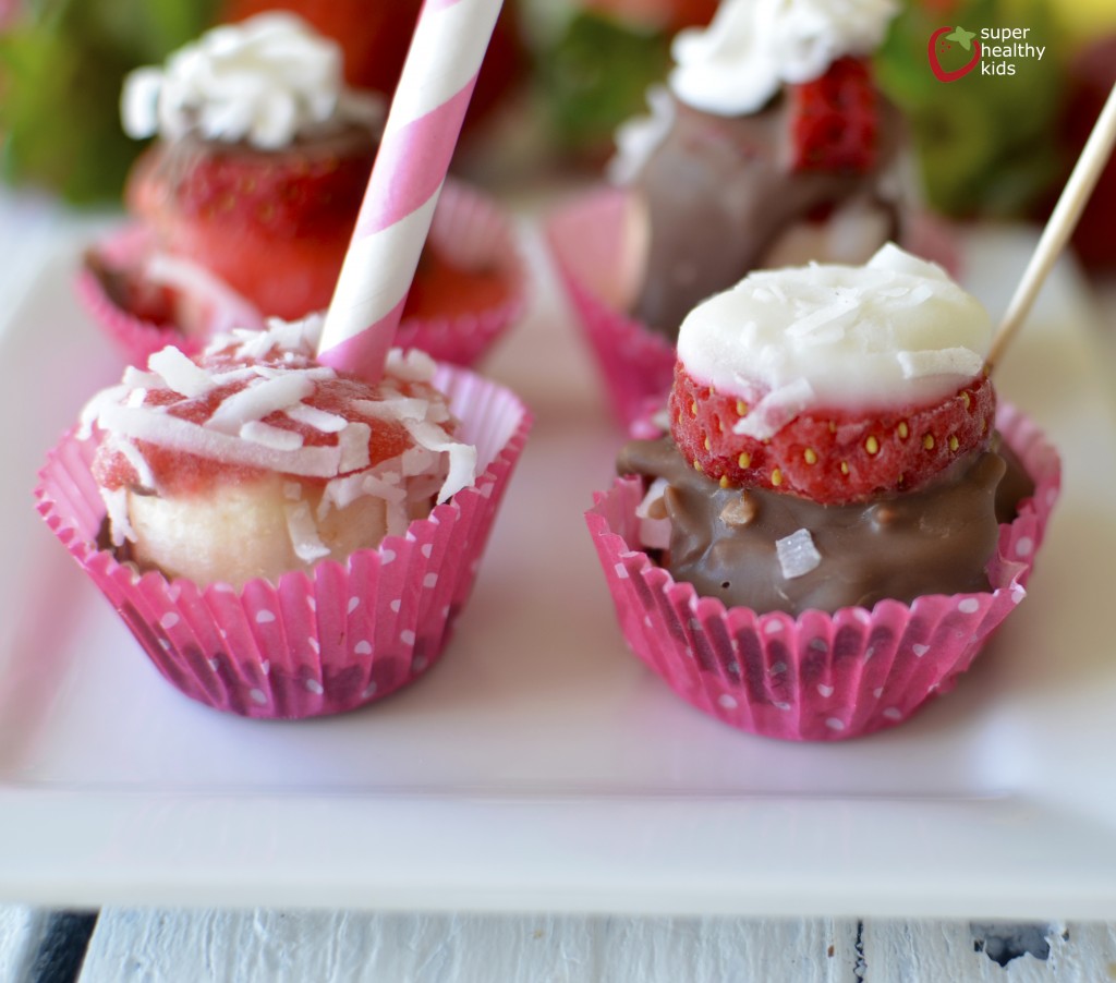 Healthy Banana Split Freezer Bites Recipe Healthy Banana Split Freezer Bites. These mini healthy banana split bites make a delicious frozen treat for kids.