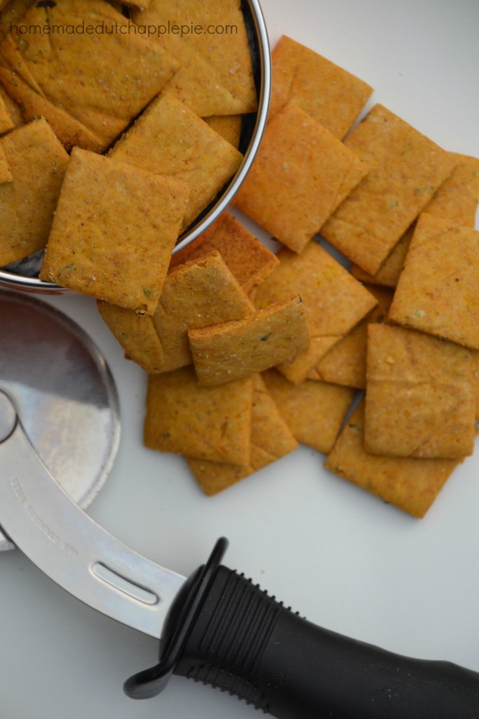Gluten Free Pizza Crackers Gluten Free Pizza Crackers. Fun and easy gluten free pizza crackers that are allergen friendly, filled with vegetables and perfect for picnics and on-the-go snacks.