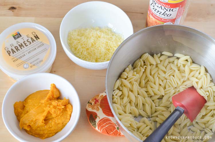 Baked Butternut Squash Macaroni and Cheese Baked Butternut Squash Macaroni and Cheese! Creamy and delicious macaroni and cheese without butter, milk and tons of cheese!