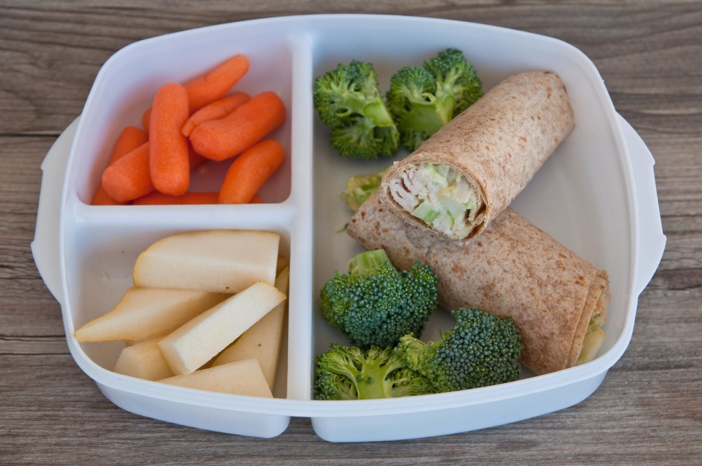 School Lunch Versus Packed Lunch-Interesting Research and Tips School Lunch Versus Packed Lunch-Interesting Research and Tips. Is school lunch really healthier than what parents are packing? New research on how you can change this, and make sure you are including what should be in your child's lunch. www.superhealthykids.com