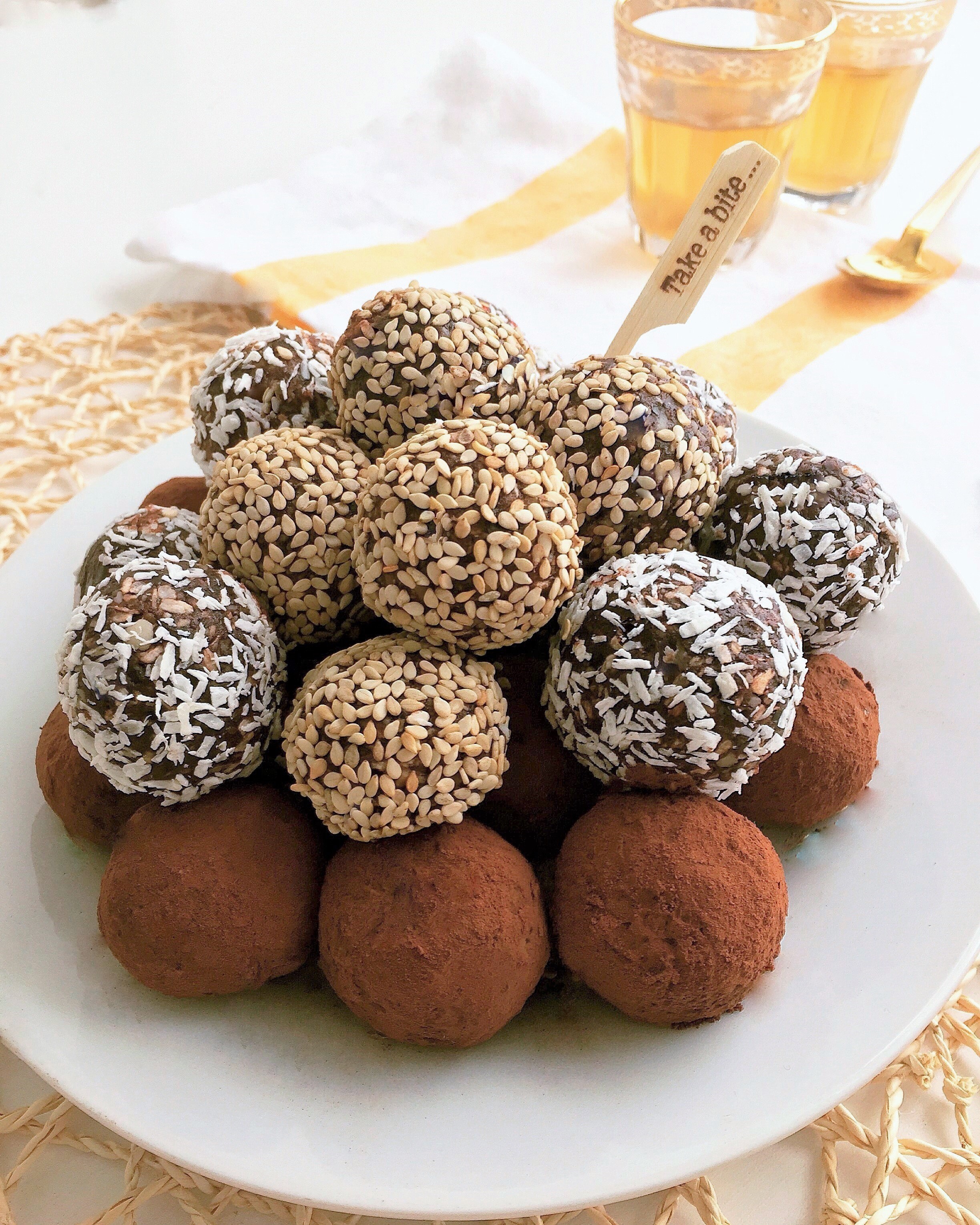 Healthy Date Truffles - No Cook | Healthy Ideas for Kids