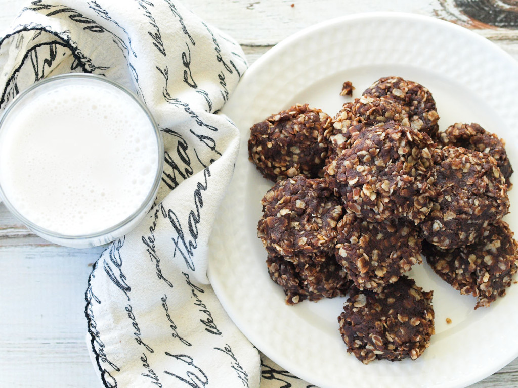Healthy No-Bake Chocolate Cookies Healthy No-Bake Chocolate Cookies. Twist on a classic chocolate no-bake cookie with 1/4 of the sugar! www.superhealthykids.com