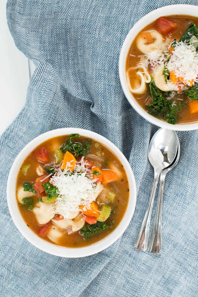 Easy Vegetable Tortellini Soup Easy Vegetable Tortellini Soup is made with fresh veggies, tortellini and a few simple seasonings. Kids and adults will love this soup that is made in under 30 minutes!