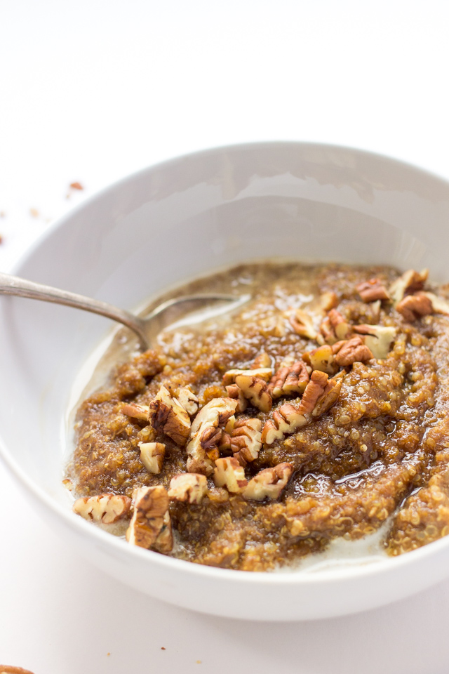 90-second Gingerbread Breakfast Quinoa Gingerbread Breakfast Quinoa -- made with two types of quinoa, sweetened with maple sugar and topped with crunchy pecans!
