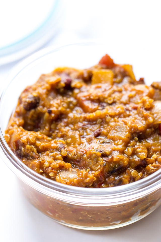 One-Pot Pumpkin Quinoa Chili Pumpkin Quinoa Chili - made in just one-pot and in under 45 minutes. No need for the slow cooker on this one!