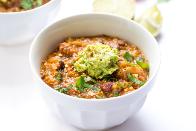 One-Pot Pumpkin Quinoa Chili ONE-POT Pumpkin Quinoa Chili -- easy, filled with flavor and perfect for the weeknight!