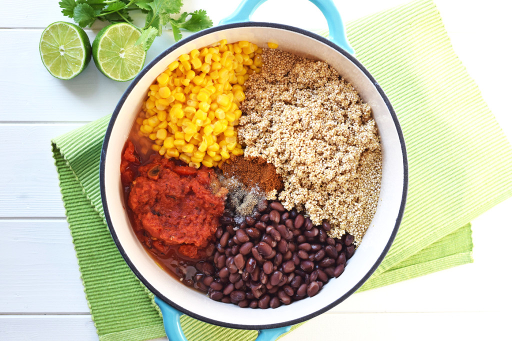 One Pot Mexican Quinoa. Packed with protein and vegetables, it only takes 20 minutes to have this healthy, nutritious, gluten free One Pot Mexican Quinoa on the table!