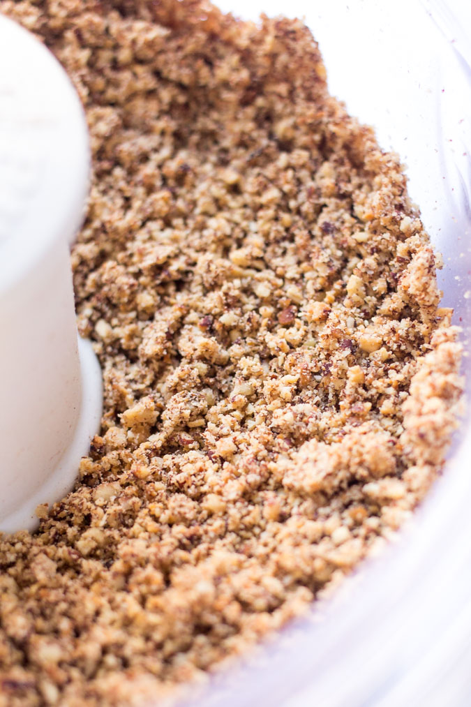 Homemade Pecan Butter: 5 Simple Steps How to make homemade pecan butter -- only 5 simple steps to the most delicious homemade nut butter on the planet!