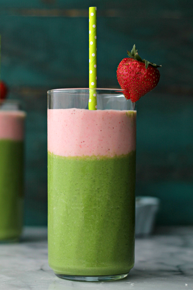 Green Berry Smoothie 10 delicious and healthy juice and soda alternatives for your kids! www.superhealthykids.com