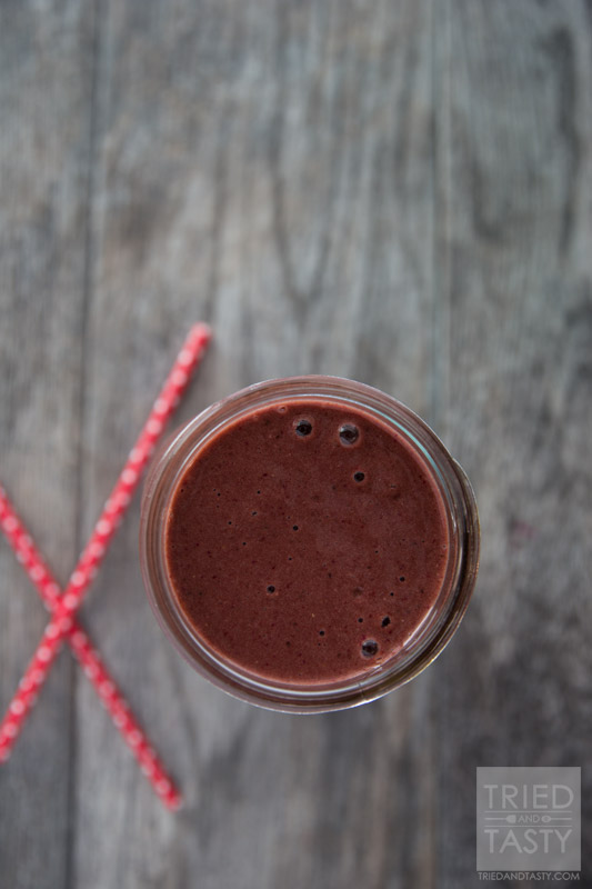 Red Velvet Smoothie 10 delicious and healthy juice and soda alternatives for your kids! www.superhealthykids.com