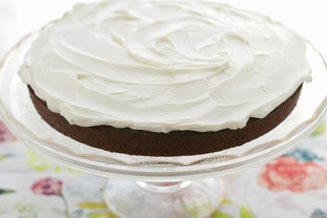 Real, whole food ingredients in the amazing chocolate coconut cake! www.superhealthykids.com