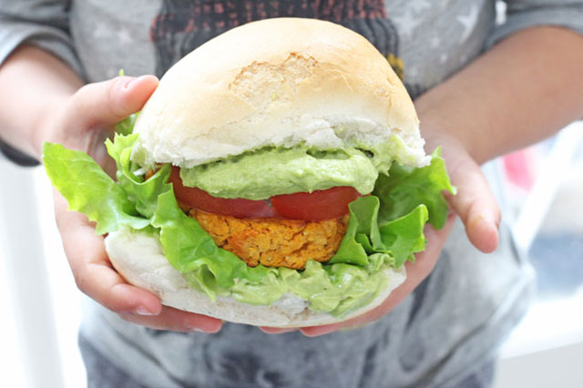 Cajun Sweet Potato and Chickpea Veggie Burger Recipe Cajun Sweet Potato and Chickpea Veggie Burger. Delicious veggie burgers packed with sweet potato and chickpeas and lightly spiced with cajun seasoning. www.superhealthykids.com