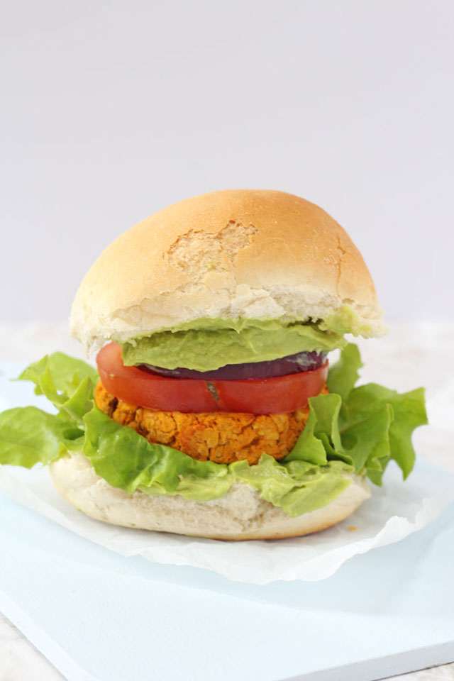 Cajun Sweet Potato and Chickpea Veggie Burger Recipe Cajun Sweet Potato and Chickpea Veggie Burger. Delicious veggie burgers packed with sweet potato and chickpeas and lightly spiced with cajun seasoning. www.superhealthykids.com