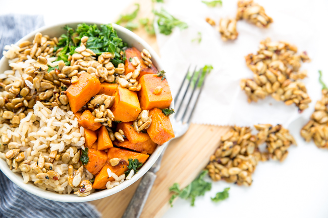 Power Veggie Dinner Bowl Veggie Dinner Bowl - A big ole' bowl of comfort served up at dinner-time. This is a perfect dish for warmer weather because it takes so little time, and you can even prep your sweet potatoes ahead of time! Total win for the whole family. www.superhealthykids.com