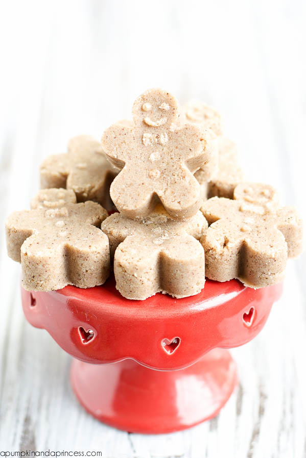 25 Creative Non-Treat Neighbor Christmas Gifts Gingerbread sugar scrub cubes