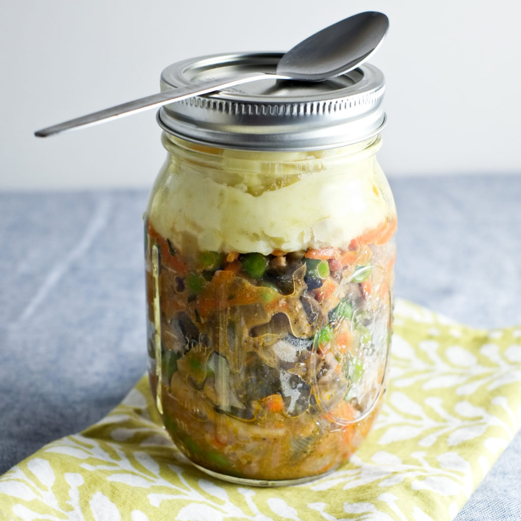 Shepherd's Pie in a Jar Shepherd's Pie in a Jar! Filling and healthy make-ahead lunch. | Super Healthy Kids | Food and Drink