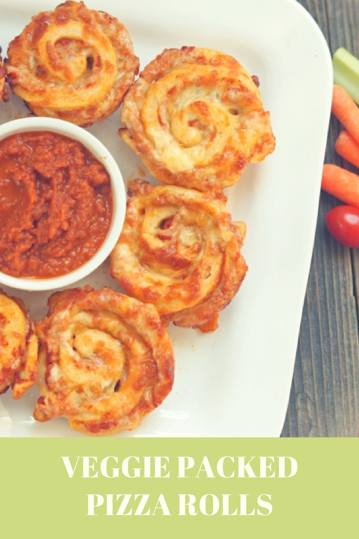 Spinach, mushrooms, tomatoes, onions, carrots, and bell peppers are all included in this recipe. Your kids will love every bite! Veggie Packed Pizza Roll