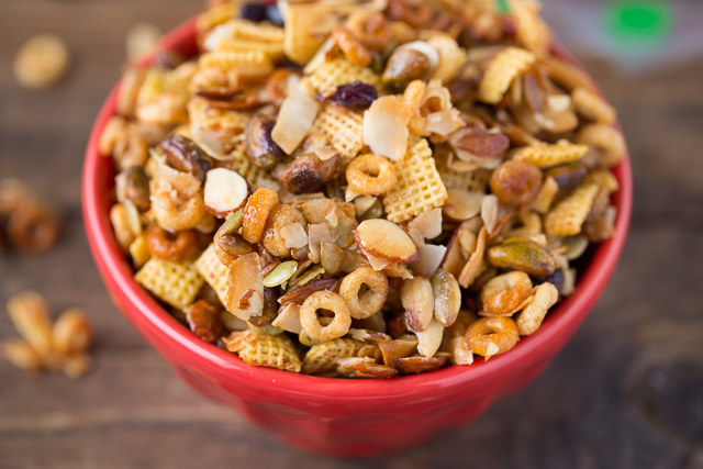 Healthy Holiday Snack Mix for Christmas