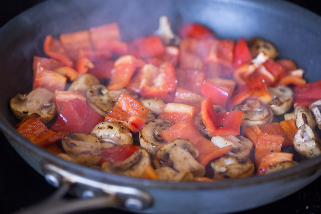 Chicken Pesto Kebabs with bell peppers and mushrooms