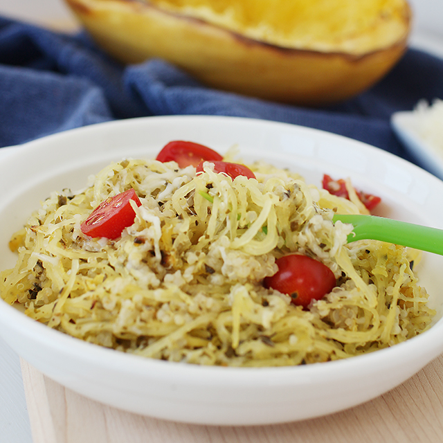 spaghetti squash recipe with tomatoes and pesto