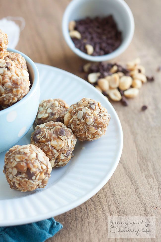 Peanut Butter Chocolate No-Bake Granola Bar Bites Peanut Butter Chocolate No-Bake Granola Bar Bites. Perfect for on-the-go snacking or school lunchboxes! www.superhealthykids.com