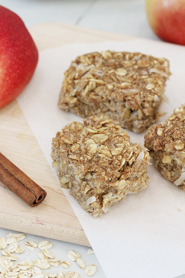 Apple Cinnamon Oatmeal Breakfast Bar