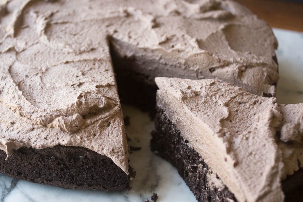 Quinoa Chocolate Cake Quinoa Chocolate Cake, a healthier version of everybody's favorite! www.superhealthykids.com