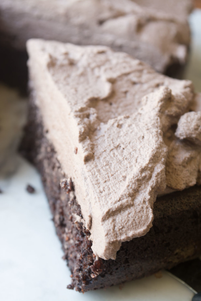 Quinoa Chocolate Cake Quinoa Chocolate Cake, a healthier version of everybody's favorite! www.superhealthykids.com