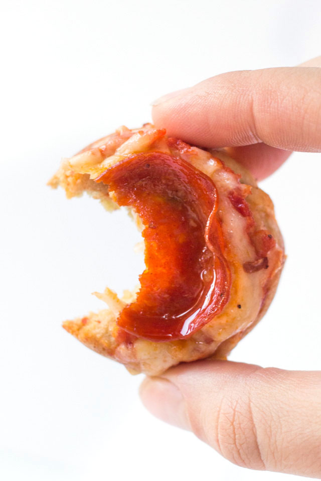 Mini Quinoa Pizza Bites Mini Quinoa Pizza Bites with pepperoni and cheese -- a simple (and healthy) snack/meal for your kiddos!