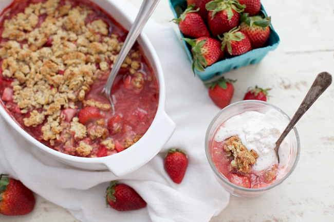 Healthy Strawberry Rhubarb Crisp You'll love this gluten free Strawberry Rhubarb Crisp. Made with the best ingredients!