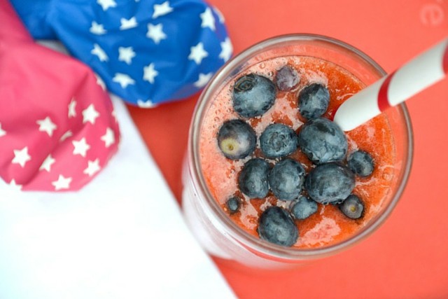 Celebrate summer with this festive frozen strawberry lemonade. Real fruit. Beautiful color. Bursting with flavor. Celebrate summer with this festive frozen strawberry lemonade. Real fruit. Beautiful color. Bursting with flavor. www.superhealthykids.com