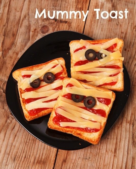 30 Healthy and Festive Halloween Treats Mummy toast