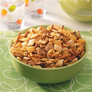 Healthy Party Snack Mix 9 AMAZING Ways to Use Your Slow Cooker. Your slow cooker can make so many things you have probably never thought of!
