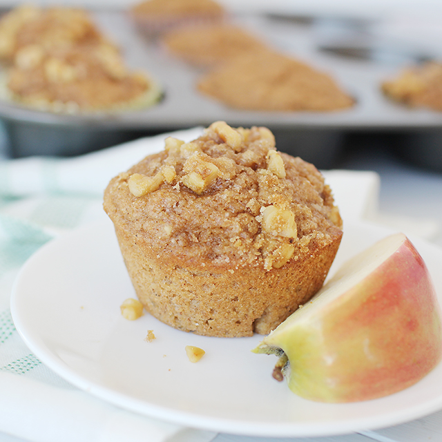 Applesauce muffins with nuts and brown sugar