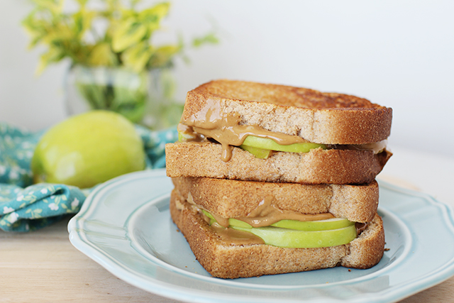 Grilled Apple and Peanut Butter Sandwich